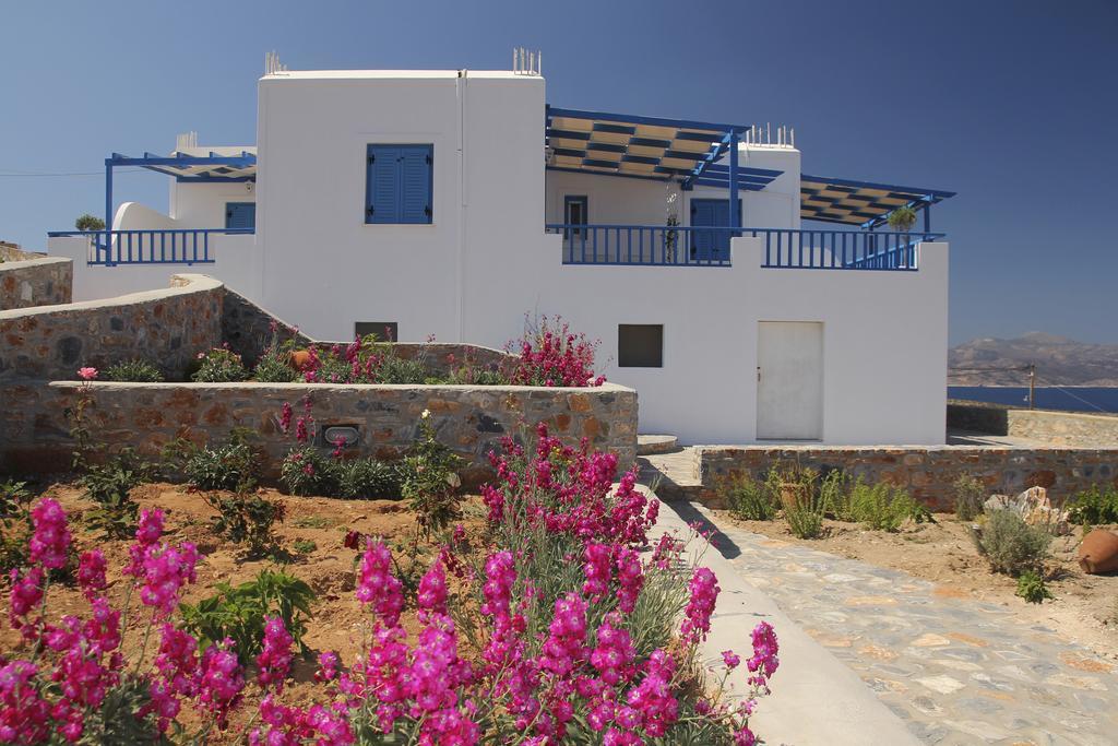 Hotel Meltemi Retreat à Irakleia  Extérieur photo
